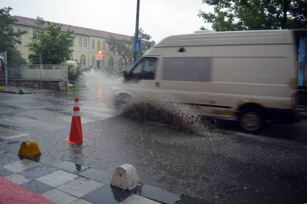 Trakya'da sağanak etkili oluyor - Resim: 13